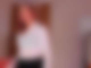 Live cam show with Ella-Evanss - Ass Clapping on Camsoda