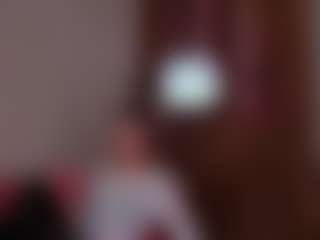 Live cam show with Ella-Evanss - Body Massage on Uber Horny