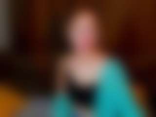 Live cam show with Ella-Evanss - Oil on xxxlivecams.org