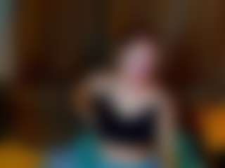 Live cam show with Ella-Evanss - Camel Toe on Soda Cam