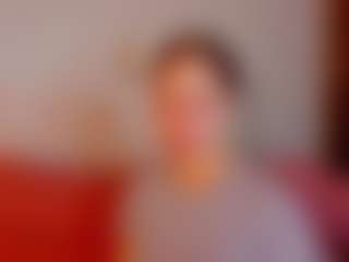 Live cam show with Ella-Evanss - Oil on TeamSkeetLive