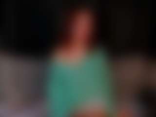 Live cam show with Ella-Evanss - Student on LiveSexCams6