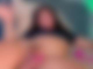 Live cam show with MiaCullens - Small Tits Teen (18+) on boobsie.com