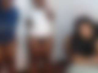 Show de cam en vivo con DarkBerry92 - Strip en Camsoda