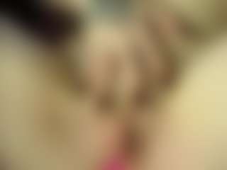 Live cam show with LesliWoolum - Genital Piercings on xxxlivecams.org