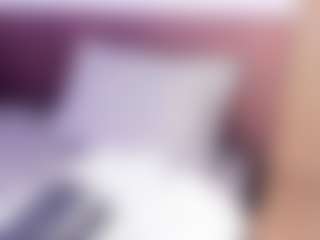 luisa-boobs's Live Sex Cam Show