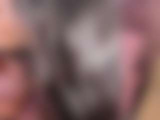 luisa-boobs's Live Sex Cam Show