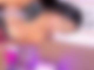 luisa-boobs's Live Sex Cam Show