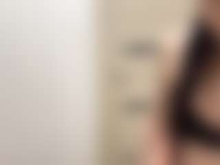 Live cam show with MarcellaZausch - Smoking on fapnchat