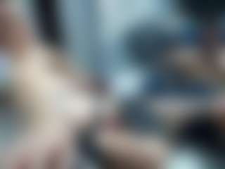 allisonmax MILF webcam performer live streaming