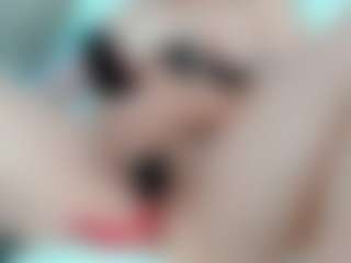 Live cam show with bunnylovedoll - Camel Toe on Latina Girls