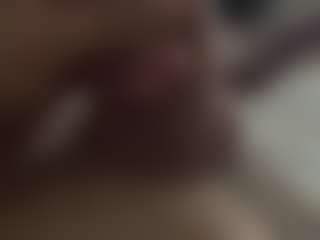 hghghglllll's Live Sex Cam Show