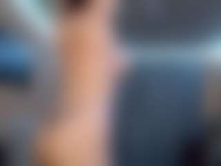 Live cam show with Polly - Athletic Big Ass on Camsoda.co
