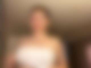 Live cam show with Polly - Blonde Hair on fuklive.com