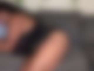Live cam show with LadyEcho - New Brown Eyes on xxxlivecams.org