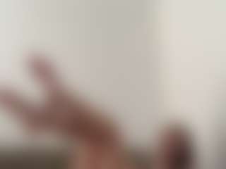 ellykey's Live Sex Cam Show