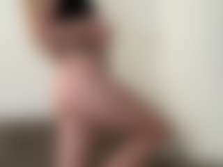 ellykey's Live Sex Cam Show