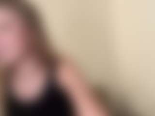 ellykey's Live Sex Cam Show