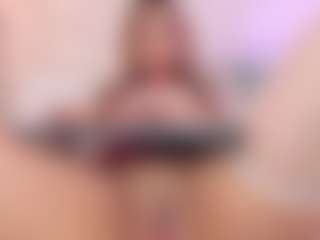 Emiily-Stonee's Live Sex Cam Show