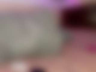 ErmelindaMerck's Live Sex Cam Show
