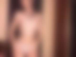 Live cam show with ErmelindaMerck - Mature Young Adult on Milfs Live