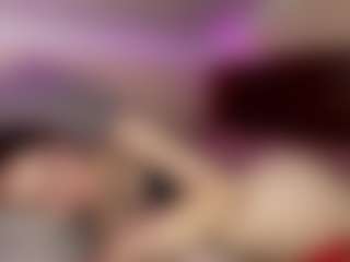 Live cam show with ErmelindaMerck - Brown Eyes Mature on Adult Interactions