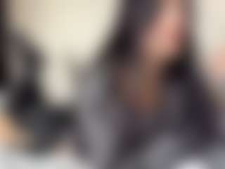 Live cam show with HoaCuddeback - Brown Hair on CamClone
