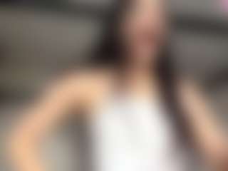 HoaCuddeback's Live Sex Cam Show