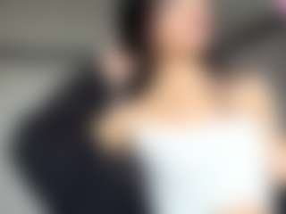HoaCuddeback's Live Sex Cam Show