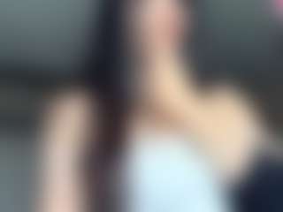 HoaCuddeback's Live Sex Cam Show