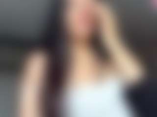 HoaCuddeback's Live Sex Cam Show