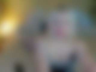 Live cam show with Lesya-Blair - Ice on Milf Play