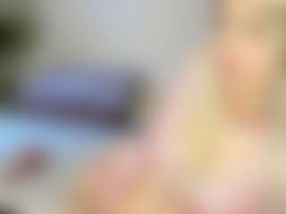 Live cam show with Lesya-Blair - Twerk on friskycurves.com