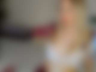 Live cam show with Lesya-Blair - Dress on Gym Cam Girls