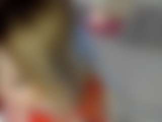 Live cam show with Lesya-Blair - Dress on livesuperchat.net