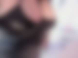 Lily-Miller MILF webcam performer live streaming