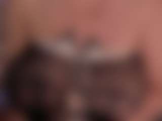 Live cam show with Lily-Miller - Interactivetoy Granny on Gym Cam Girls
