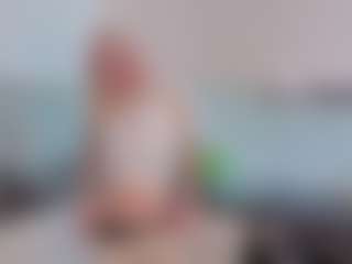 SylviaDaring's Live Sex Cam Show