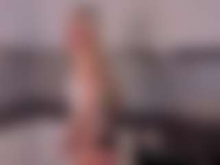 SylviaDaring's Live Sex Cam Show