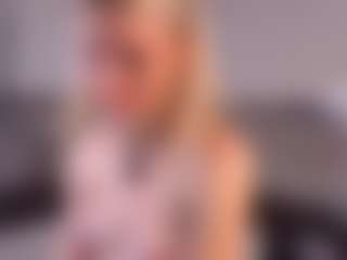 SylviaDaring's Live Sex Cam Show