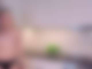 SylviaDaring's Live Sex Cam Show
