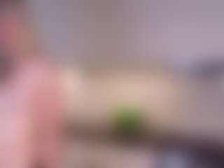 SylviaDaring's Live Sex Cam Show