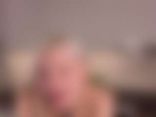 SylviaDaring's Live Sex Cam Show