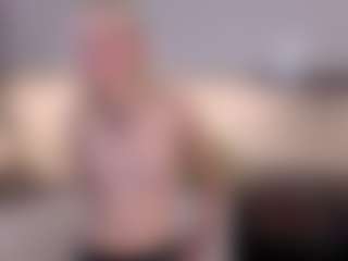 SylviaDaring's Live Sex Cam Show