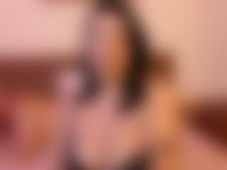 Live cam show with VeraNoireVip - Big Balls on WildCum