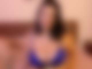 Live cam show with VeraNoireVip - Big Balls on Camsoda