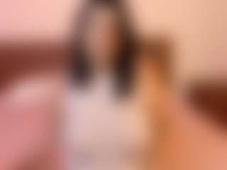 Live cam show with VeraNoireVip - Bisexual on Camsoda