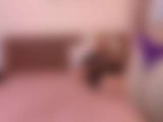 Live cam show with VeraNoireVip - Bisexual on Camsoda