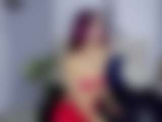 britanny-18's Live Sex Cam Show