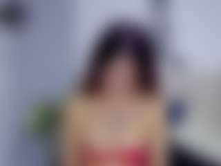 britanny-18's Live Sex Cam Show